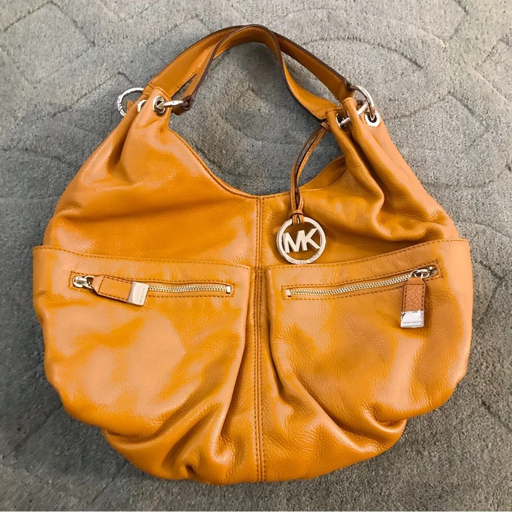 Micheal Kors Vintage Genuine Leather Shoulder Bag Mustard Yellow/Silver Hardware - Picture 12 of 14